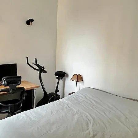 아파트 2 Pieces Calme Proche Paris 까셩